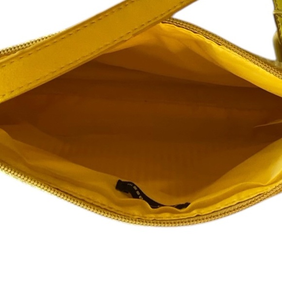 Art class Yellow Corduroy Embroidered Daisy Chain Bag Purse Excellent Condition! - Picture 6 of 6